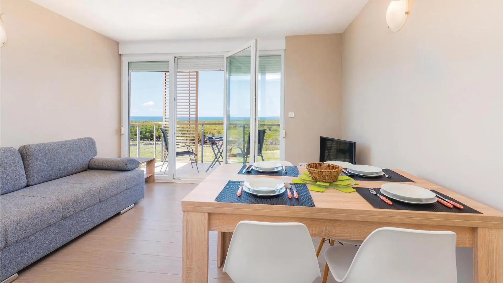 Nice Apartment In Povljana With Kitchen קרואטיה