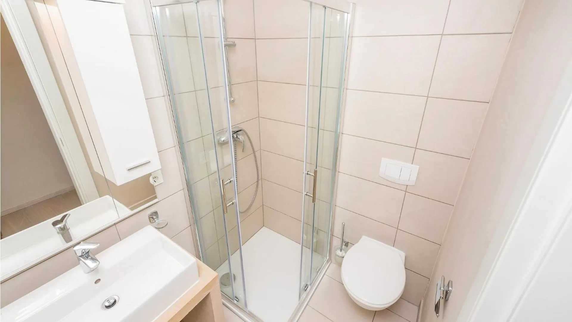Nice Apartment In Povljana With Kitchen קרואטיה