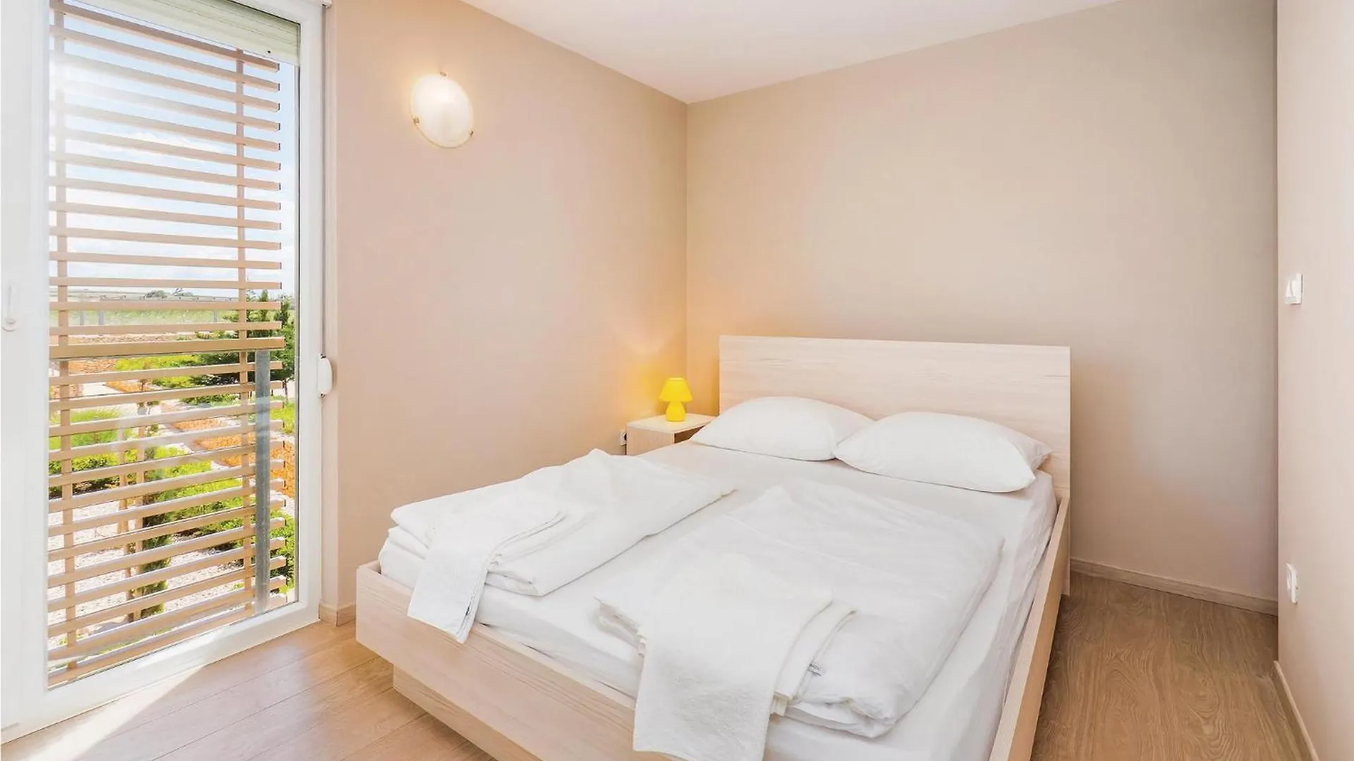 Nice Apartment In Povljana With Kitchen 0*,  크로아티아